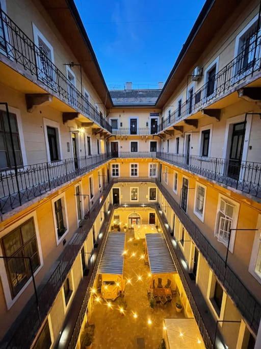 B333 Apartment - In The Heart Of The City Budapeşte Dış mekan fotoğraf