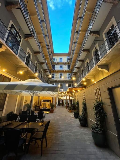 B333 Apartment - In The Heart Of The City Budapeşte Dış mekan fotoğraf
